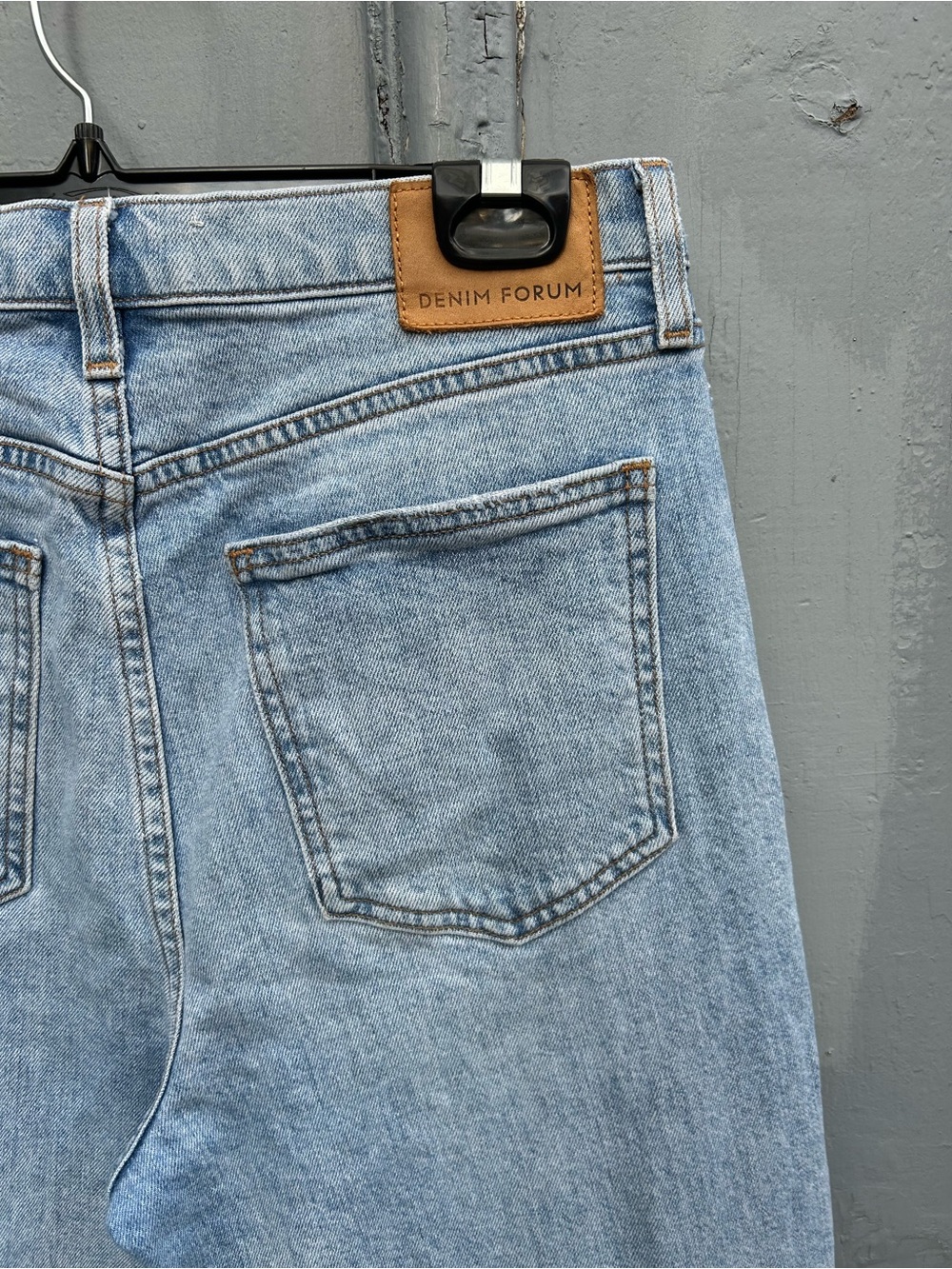 Denim Forum Arlo High Rise Straight, size 30 - Picture 8 of 13